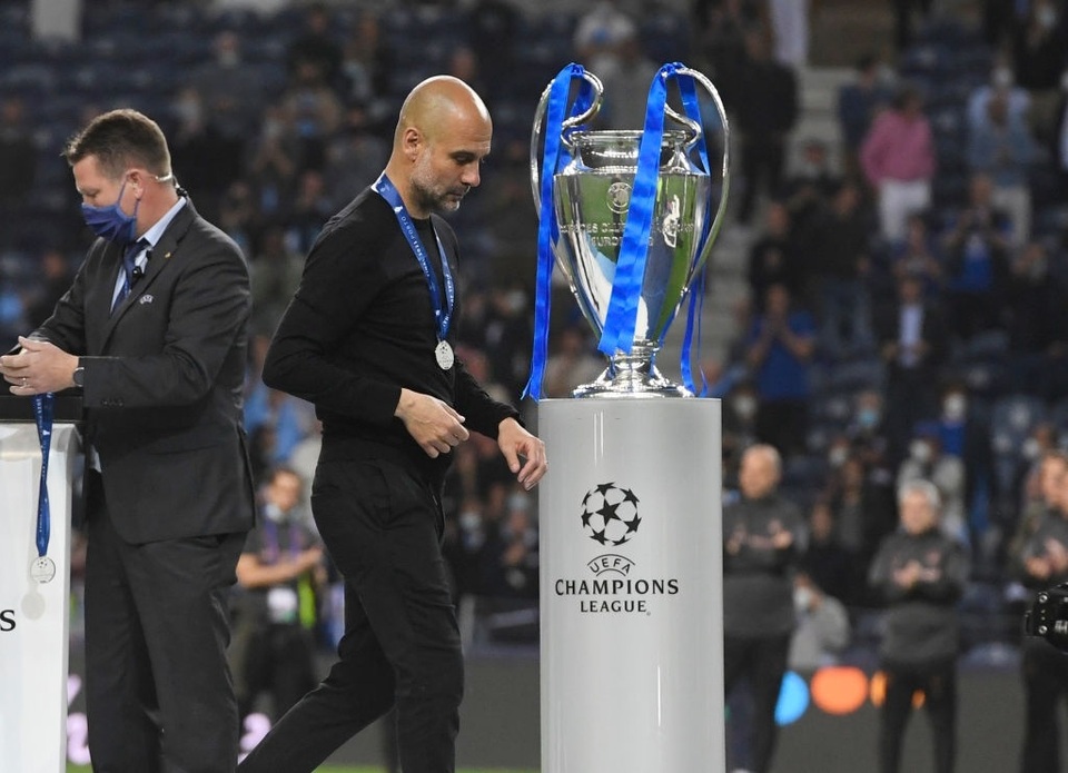HLV Guardiola bào chữa về những sai lầm chiến thuật trước Chelsea - 2 HLV Guardiola bào chữa về những sai lầm chiến thuật trước Chelsea - 2