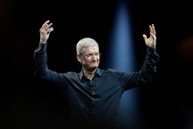 Apple trở thành công ty đầu tiên của Mỹ vượt mốc giá trị 2.000 tỷ USD