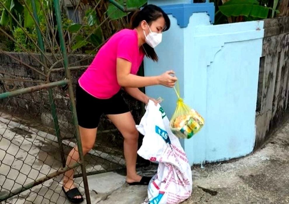 Shipper xanh vừa đi chợ vừa giúp dân tiêu thụ nông sản - 4 Shipper xanh vừa đi chợ vừa giúp dân tiêu thụ nông sản - 4