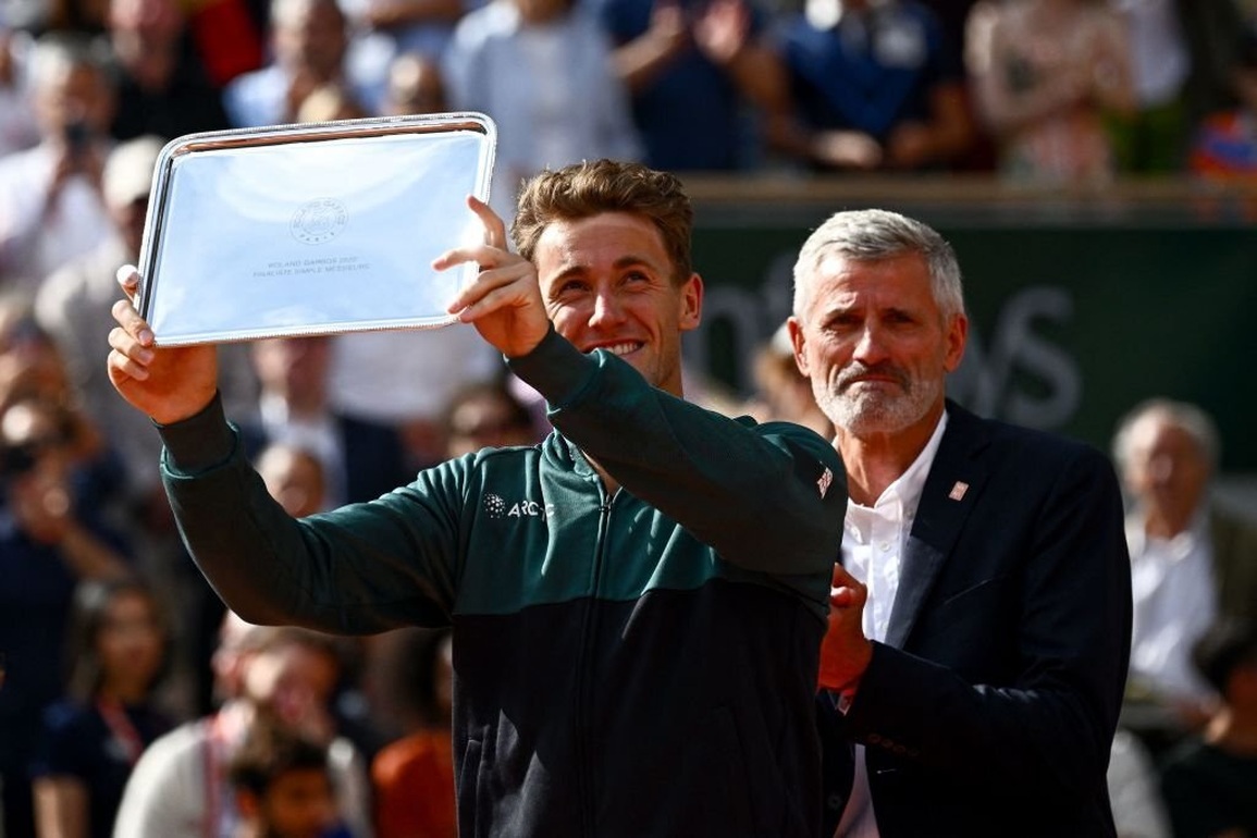 Nadal lập kỷ lục 14 lần vô địch Roland Garros - 2 Nadal lập kỷ lục 14 lần vô địch Roland Garros - 2