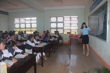 Học sinh có quyền góp ý về... chuyên môn và tác phong của giáo viên