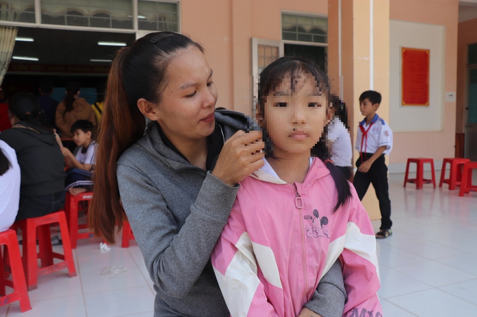 Hơn một thập kỷ gõ cửa từng làng để lắng nghe nhịp tim trẻ nhỏ - 1 Hơn một thập kỷ gõ cửa từng làng để lắng nghe nhịp tim trẻ nhỏ - 1