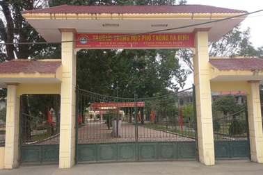 Vụ trường đi giao lưu, du lịch Quảng Ninh: Cảnh cáo hiệu trưởng