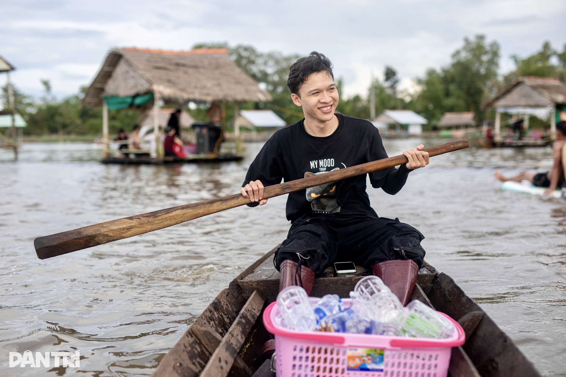 Đặc sản tắm đồng mùa nước nổi của người miền Tây - 4