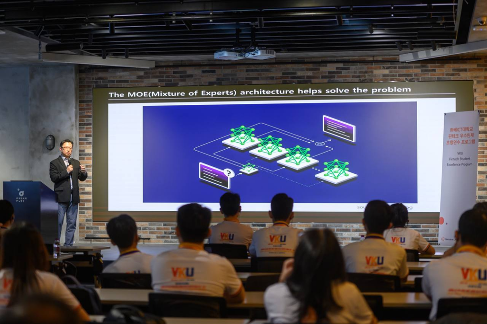 Hanwha Life tài trợ chuyến thực tế Hàn Quốc cho nhân tài Fintech Việt Nam - 2 Hanwha Life tài trợ chuyến thực tế Hàn Quốc cho nhân tài Fintech Việt Nam - 2