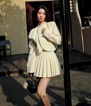 Vẻ đẹp "lai Tây" cuốn hút của nữ diễn viên vào vai gái đểu phim VTV - 14