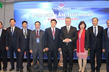 Thành lập Liên hiệp Hội người Việt Nam tại châu Âu