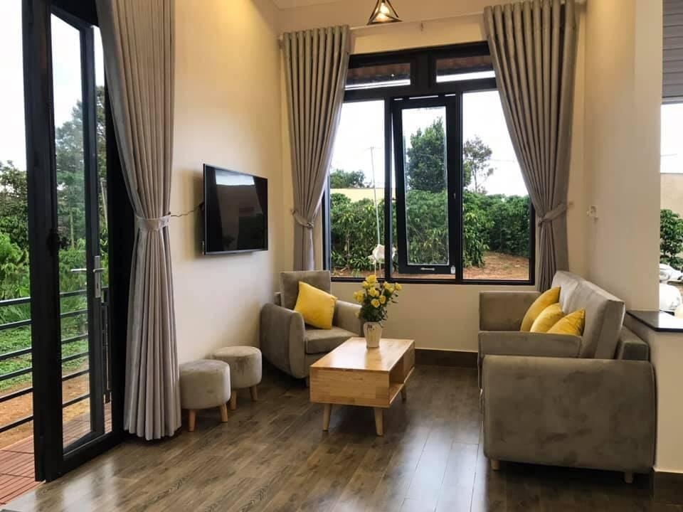Cặp đôi xây nhà trăm mét vuông chỉ 320 triệu đồng nhờ độc chiêu này - 4 Cặp đôi xây nhà trăm mét vuông chỉ 320 triệu đồng nhờ độc chiêu này - 4
