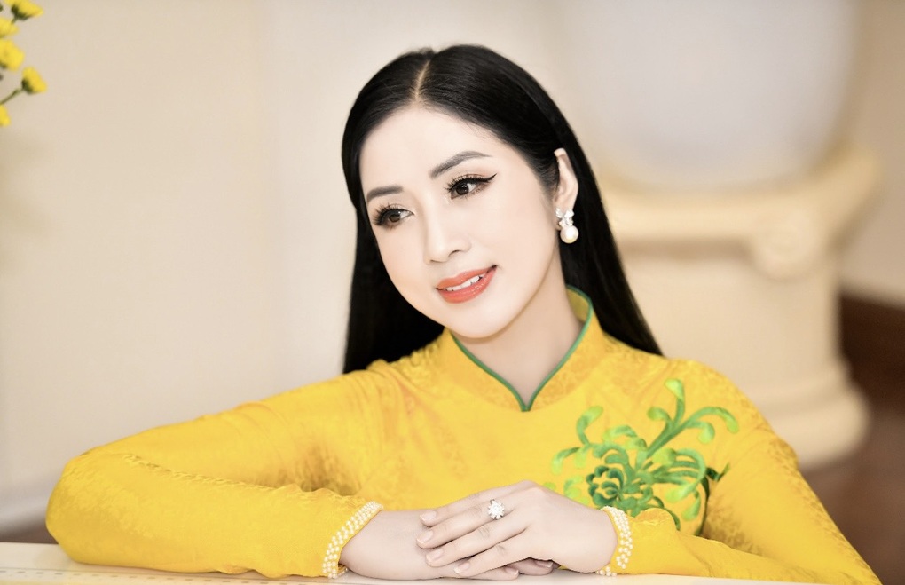 NSƯT - Sao Mai Phương Nga tặng mẹ món quà ý nghĩa nhân mùa Vu Lan - 1 NSƯT - Sao Mai Phương Nga tặng mẹ món quà ý nghĩa nhân mùa Vu Lan - 1