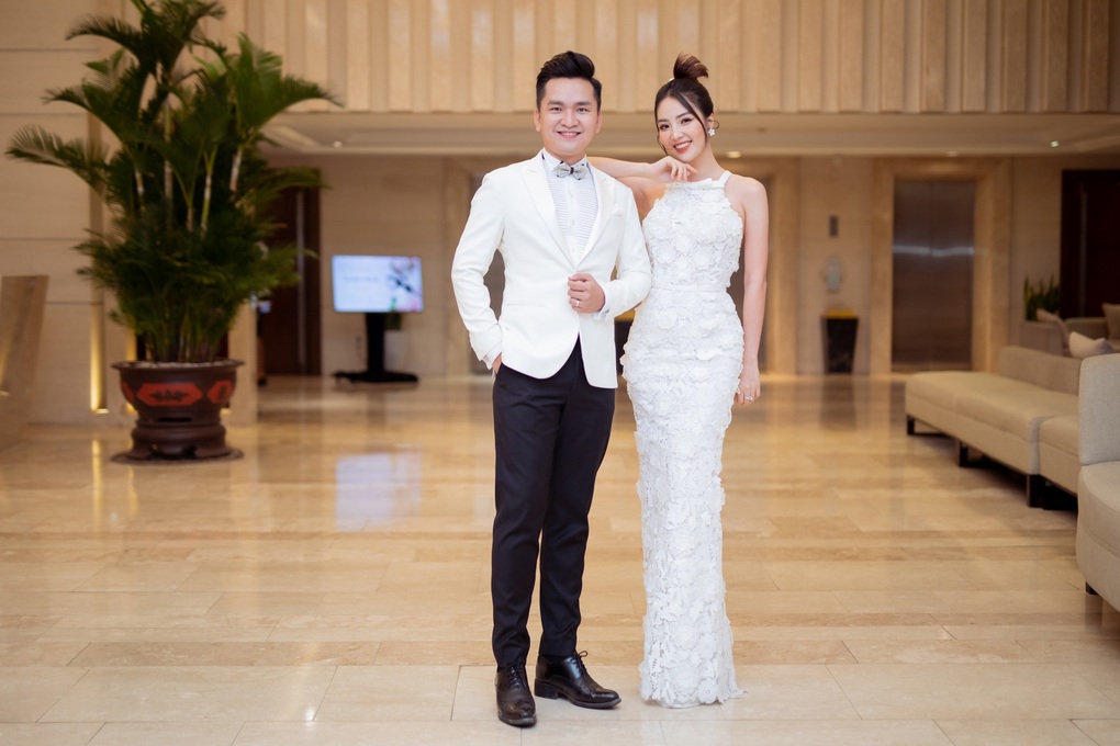 Á hậu Thụy Vân tiết lộ tai nạn đau đớn khi lên sóng trực tiếp - 2