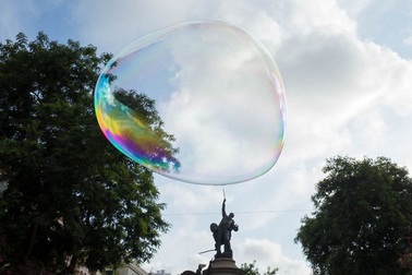 Khoảnh khắc ảnh chụp ngẫu nhiên nhưng "ảo không tưởng"