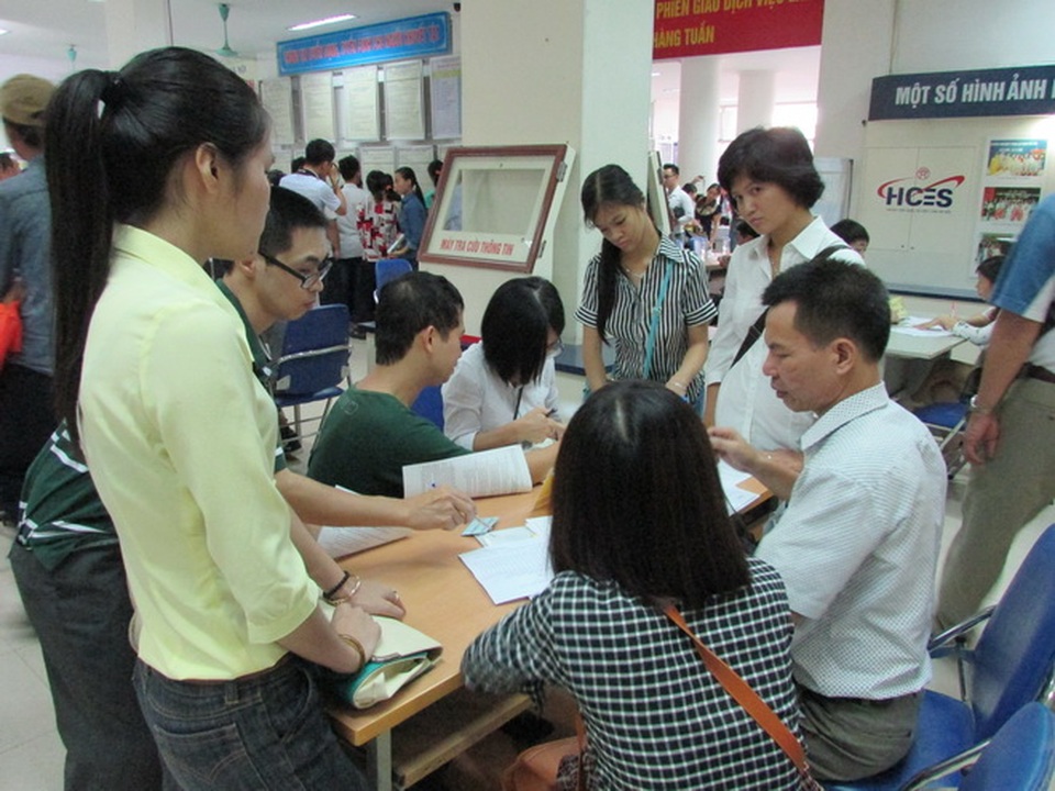 Sinh viên ra trường chật vật tìm việc làm trong mùa dịch Covid-19 - 2 Sinh viên ra trường chật vật tìm việc làm trong mùa dịch Covid-19 - 2