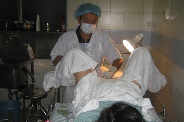 Nhờ thầy bùa trừ tà, thai phụ suýt tử vong