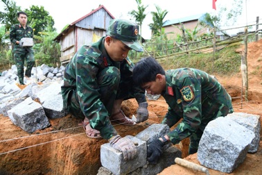 Bình Định thần tốc hoàn thành hơn 4.200 nhà tạm, nhà dột nát