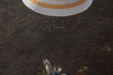 Vị khách du lịch không gian người Mỹ đã trở về trái đất