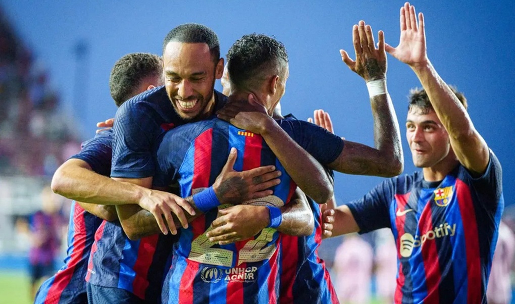 Barcelona đại thắng 6-0 trước đội bóng của Beckham - 1 Barcelona đại thắng 6-0 trước đội bóng của Beckham - 1