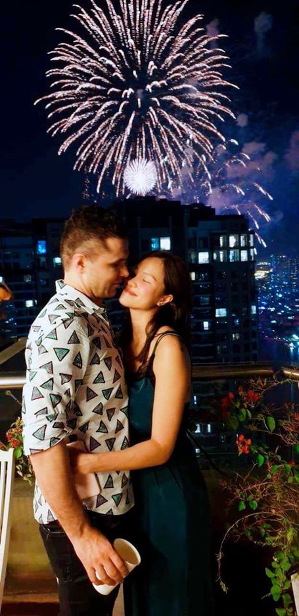 Hạnh phúc đáng ngưỡng mộ của 2 MC Việt xinh đẹp lấy chồng Tây năm 2019 - 7 Hạnh phúc đáng ngưỡng mộ của 2 MC Việt xinh đẹp lấy chồng Tây năm 2019 - 7