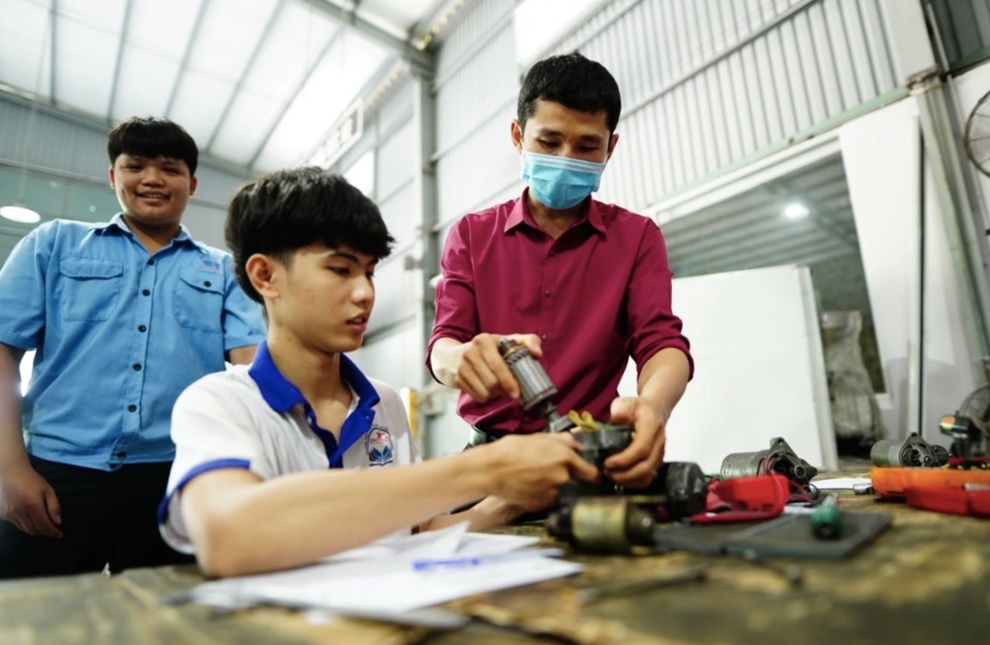 Học trò chọn... rớt lớp 10 đăng ký thành công vào trường nghề học 9+ - 3 Học trò chọn... rớt lớp 10 đăng ký thành công vào trường nghề học 9+ - 3