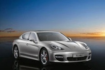 Porsche chính thức giới thiệu mẫu Panamera