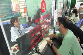 Không cộng dồn thời gian làm hợp đồng khi xét tiếp nhận công chức