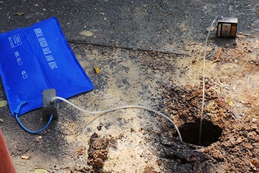 Vụ cháy nổ "kỳ lạ" trên đường có thể do khí mê tan