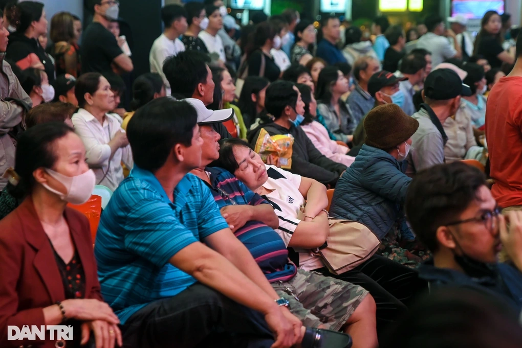 Vé Tết cháy hàng sớm, hãng bay đồng loạt thêm tàu, thêm chuyến - 1