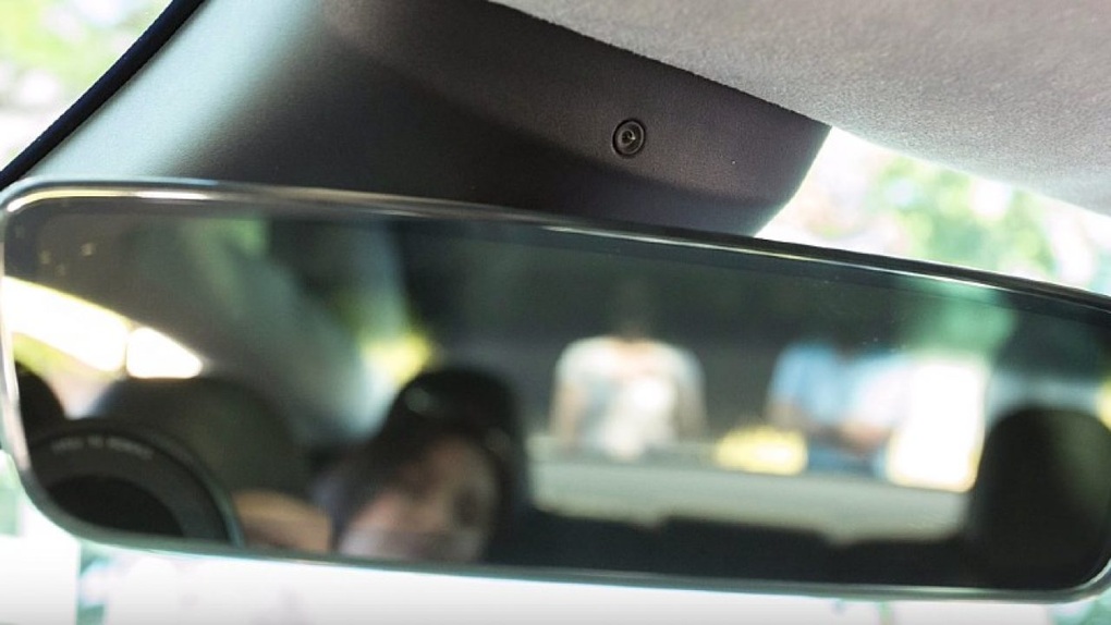 Chủ xe Tesla bị phát tán hình ảnh nhạy cảm, các chủ xe điện khác lo lắng - 1 Chủ xe Tesla bị phát tán hình ảnh nhạy cảm, các chủ xe điện khác lo lắng - 1