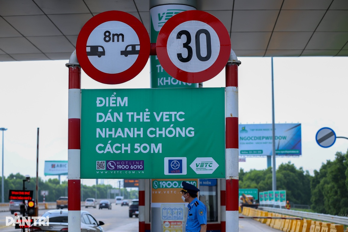 Ngày đầu cao tốc Hà Nội - Hải Phòng thu phí ETC: Cố tình đi vào sẽ phạt - 3 Ngày đầu cao tốc Hà Nội - Hải Phòng thu phí ETC: Cố tình đi vào sẽ phạt - 3
