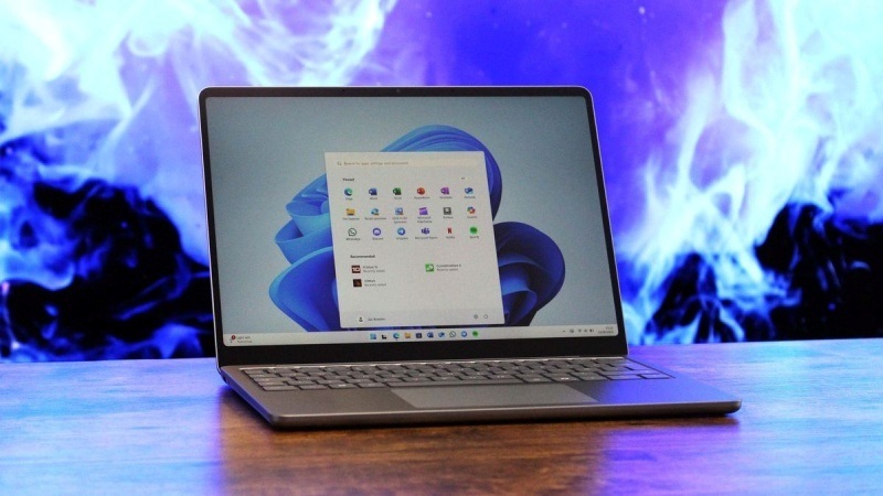 Đánh giá Surface Laptop 13 inch 2025 - Liệu có đáng ‘đồng tiền bát gạo’ như Surface Laptop 7?