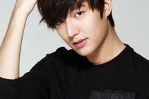 Lee Min Ho muốn “thử yêu” Moon Chae Won 