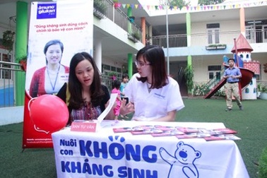 Tư vấn "Hạn chế sử dụng kháng sinh - Tăng cường miễn dịch cho học sinh mầm non"