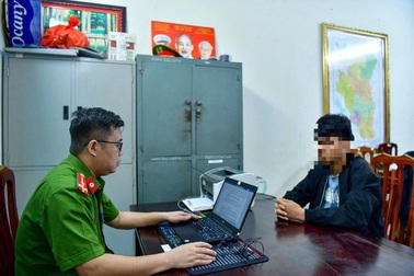 Khởi tố 10 thanh, thiếu niên mang hung khí đi tìm người để đánh