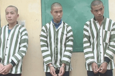 Bắt nhóm cướp ngang nhiên chặn đường cướp xe