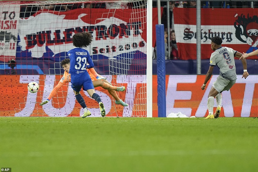 Chelsea giành vé đi tiếp nhờ bàn thắng tuyệt đẹp - 5 Chelsea giành vé đi tiếp nhờ bàn thắng tuyệt đẹp - 5