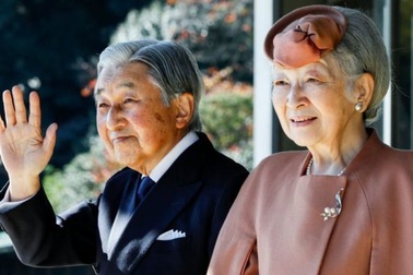 Nhật hoàng Akihito: Vị hoàng đế của những điều đầu tiên