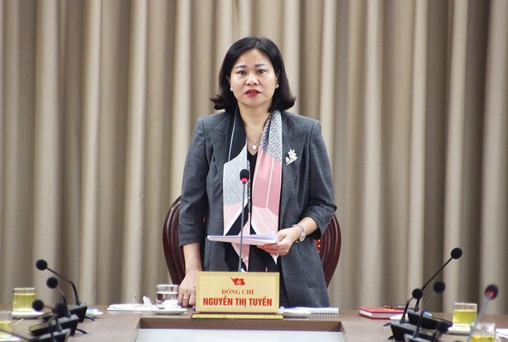 Hà Nội lên phương án bắn pháo hoa Tết Quý Mão ở 31 điểm - 1 Hà Nội lên phương án bắn pháo hoa Tết Quý Mão ở 31 điểm - 1