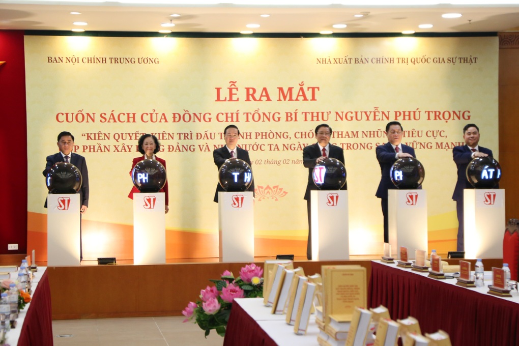 Ra mắt cuốn sách của Tổng Bí thư về phòng, chống tham nhũng, tiêu cực - 4 Ra mắt cuốn sách của Tổng Bí thư về phòng, chống tham nhũng, tiêu cực - 4