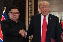 Ông Trump tiết lộ mối quan hệ với ông Kim Jong-un