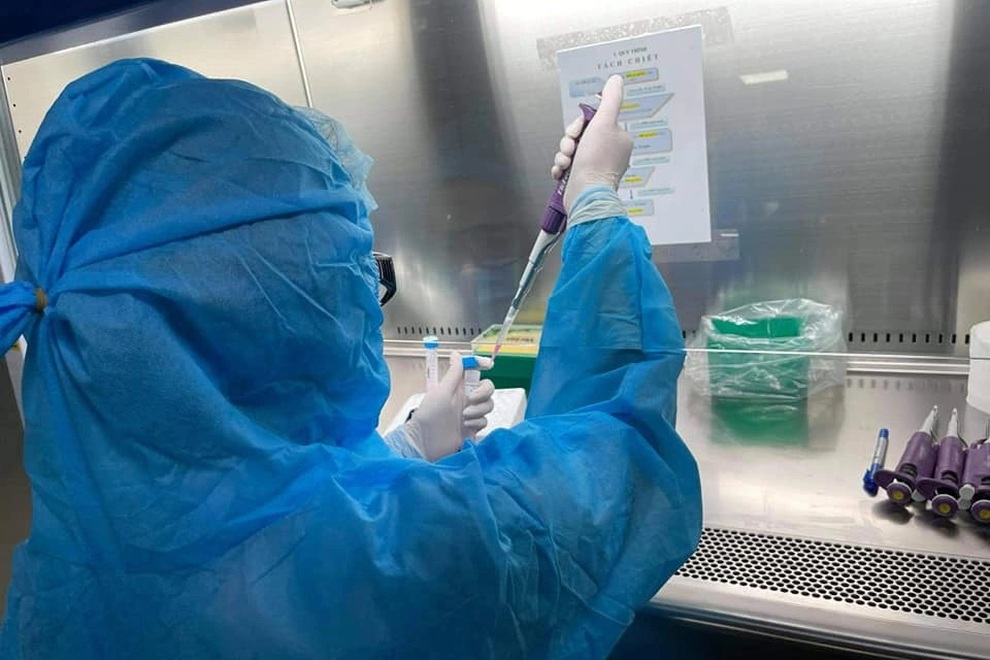 Nhiều địa phương miền Trung đã hoàn thành tiêm số vắc xin được phân bổ - 2 Nhiều địa phương miền Trung đã hoàn thành tiêm số vắc xin được phân bổ - 2