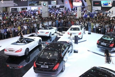 Giấy chứng nhận kiểu loại được gỡ, ô tô nhập sắp tăng ồ ạt trở lại?