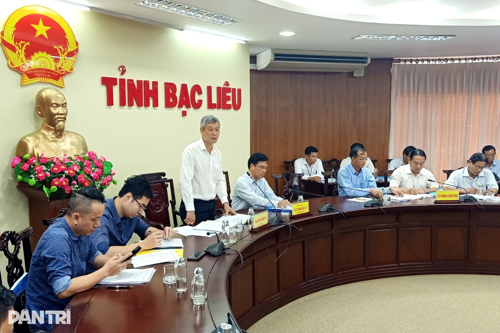 Nhà bên bờ sông càng kiên cố, hậu quả sạt lở càng nặng nề - 2 Nhà bên bờ sông càng kiên cố, hậu quả sạt lở càng nặng nề - 2