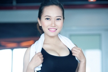 Ngắm nữ sinh Ngoại ngữ khỏe khoắn trong trang phục thể thao