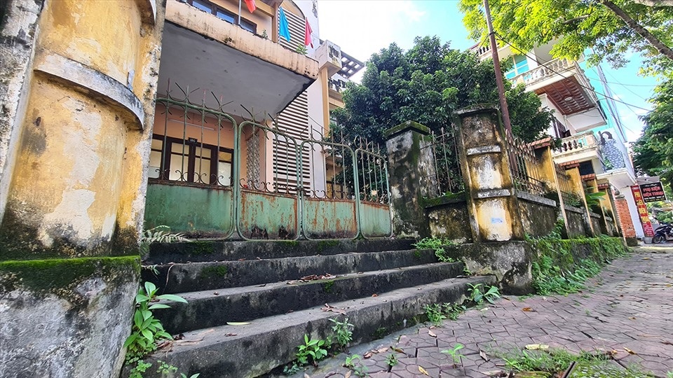 Nhiều nhà công sản cũ sau chuyển đổi bị bỏ hoang trên đất vàng Lào Cai - 8 Nhiều nhà công sản cũ sau chuyển đổi bị bỏ hoang trên đất vàng Lào Cai - 8