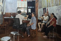 Vụ khóa cổng nhốt đoàn kiểm tra: Vẫn quảng cáo "chữa bách bệnh bằng nước"