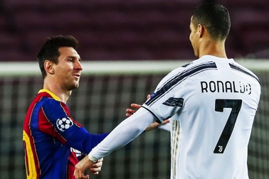 Lịch sử bóng đá sang trang: Khi Messi, C.Ronaldo chỉ là... vai phụ