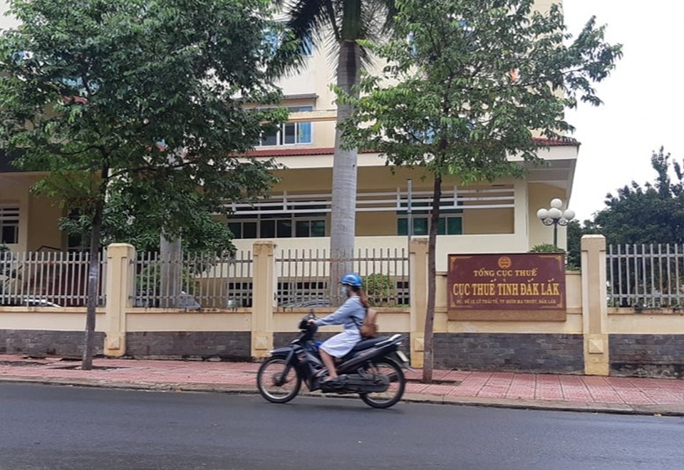Hàng trăm hồ sơ của dân ùn ứ vì quyết định “kỳ lạ” của UBND tỉnh Đắk Lắk - 3 Hàng trăm hồ sơ của dân ùn ứ vì quyết định “kỳ lạ” của UBND tỉnh Đắk Lắk - 3