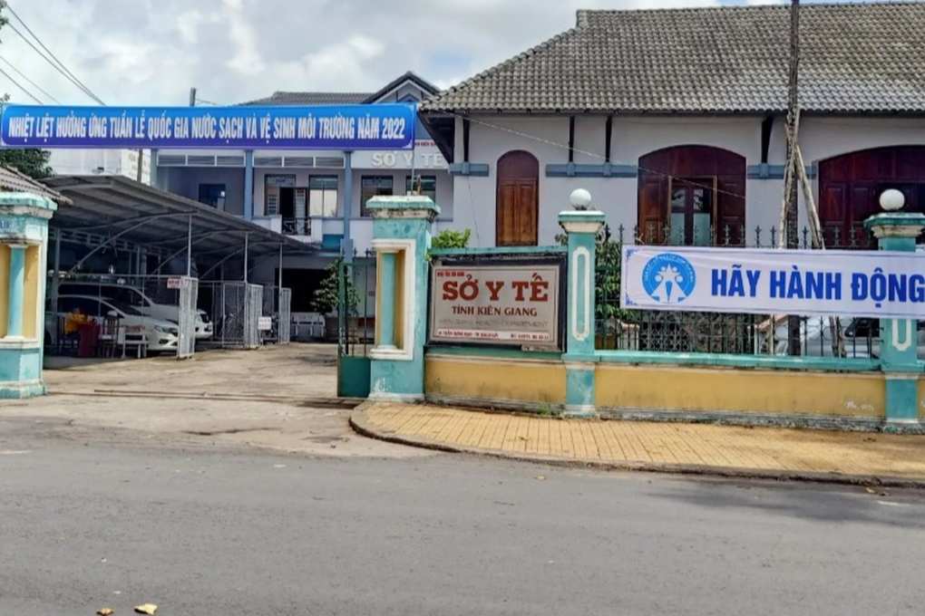 Miễn nhiệm đại biểu HĐND với nguyên Giám đốc Sở Y tế Kiên Giang - 2 Miễn nhiệm đại biểu HĐND với nguyên Giám đốc Sở Y tế Kiên Giang - 2
