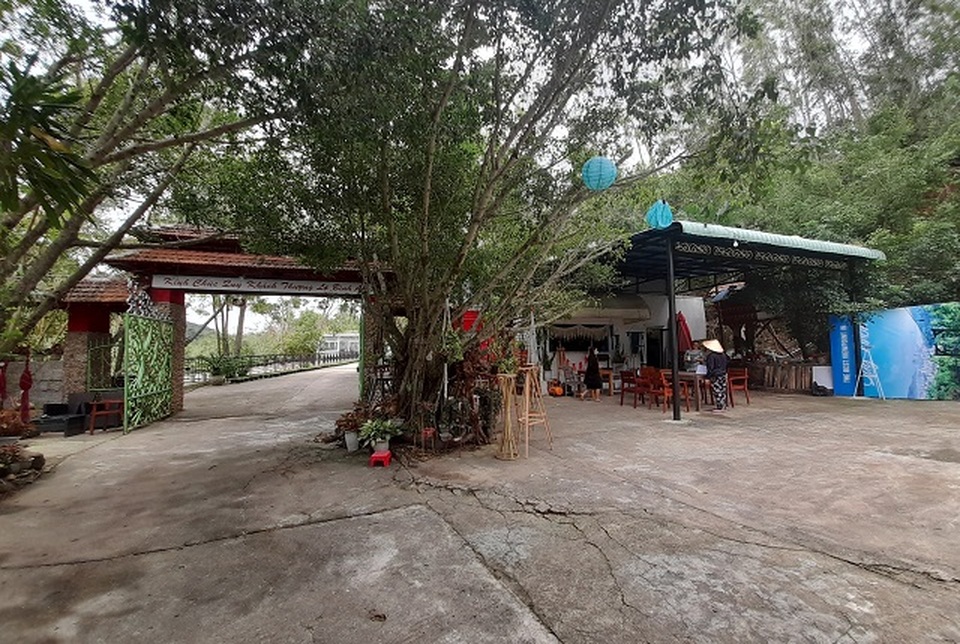 Bình Định: Điểm du lịch xây dựng không phép, ngang nhiên thu phí - 2 Bình Định: Điểm du lịch xây dựng không phép, ngang nhiên thu phí - 2