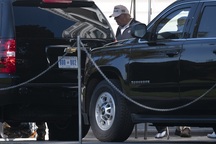 Ông Trump đi chơi golf, liên tục phàn nàn về gian lận bầu cử