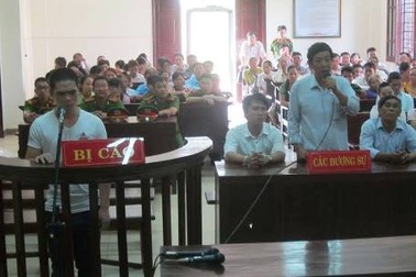 Bị đuổi ra khỏi phòng, “người tình trẻ” đánh cô giáo tử vong